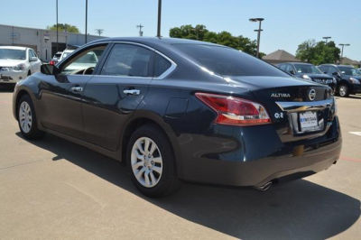 2013 Nissan Altima  2.5 S
