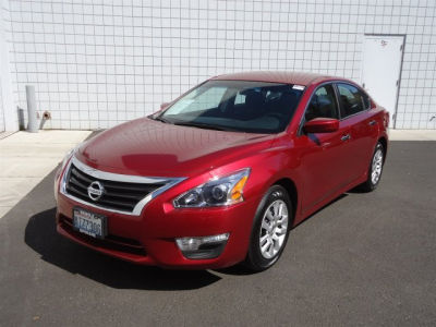 2013 Nissan Altima  S