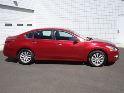 2013 Nissan Altima  S