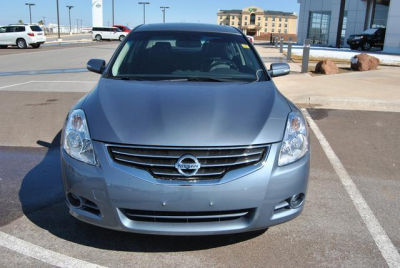 2011 Nissan Altima  3.5 SR