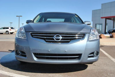 2011 Nissan Altima  3.5 SR