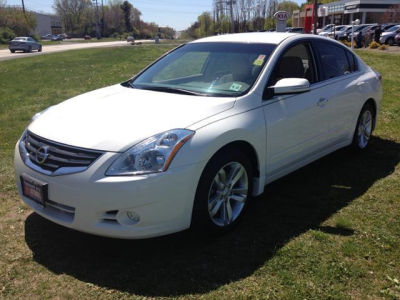 2012 Nissan Altima  3.5 SR