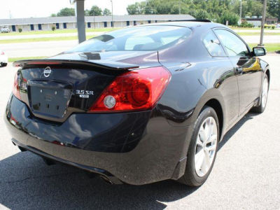 2011 Nissan Altima  3.5 SR