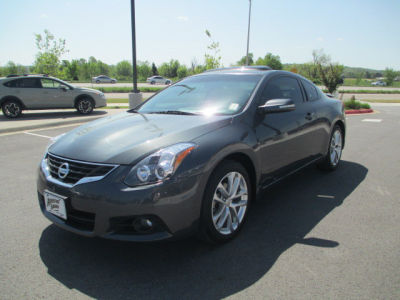 2011 Nissan Altima  3.5 SR