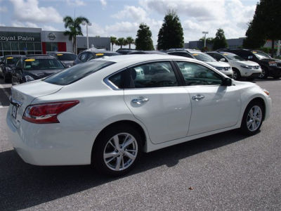 2013 Nissan Altima  2.5 SV