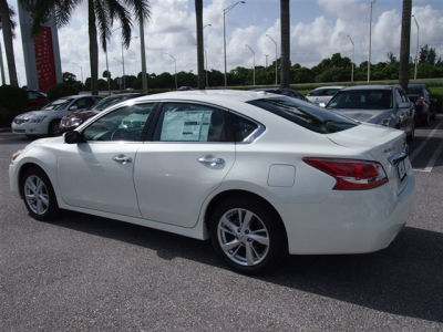 2013 Nissan Altima  2.5 SV