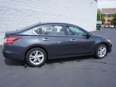 2013 Nissan Altima  2.5 SV