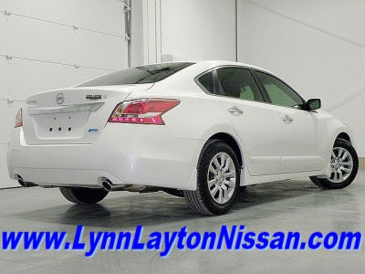 2013 Nissan Altima  S