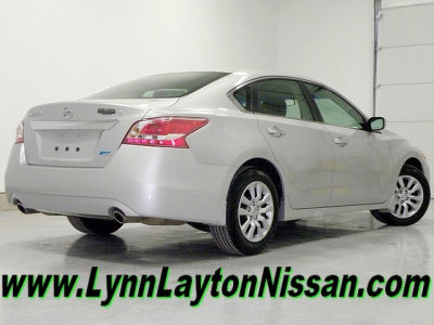 2013 Nissan Altima  2.5 S