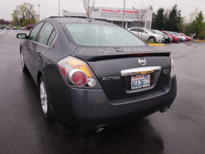 2011 Nissan Altima  3.5 SR