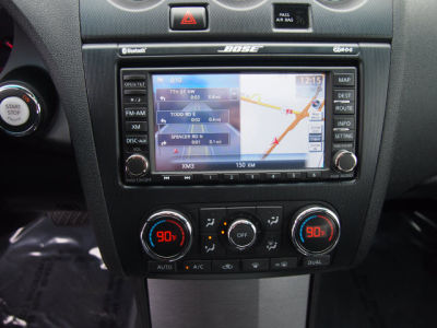2011 Nissan Altima  3.5 SR