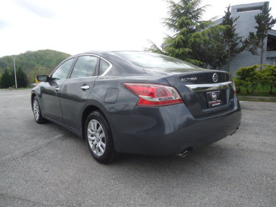 2013 Nissan Altima  2.5 S
