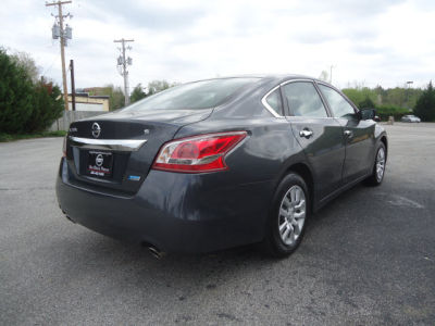 2013 Nissan Altima  2.5 S