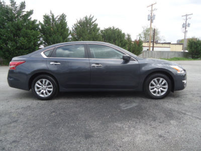 2013 Nissan Altima  2.5 S