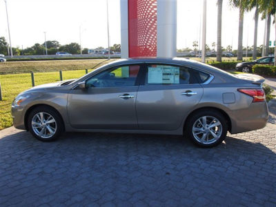 2013 Nissan Altima  2.5 SV