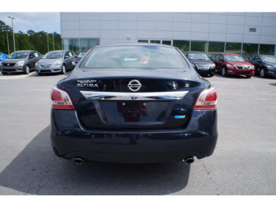 2013 Nissan Altima  2.5 S