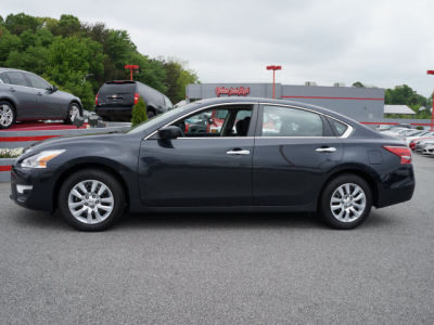 2013 Nissan Altima  S