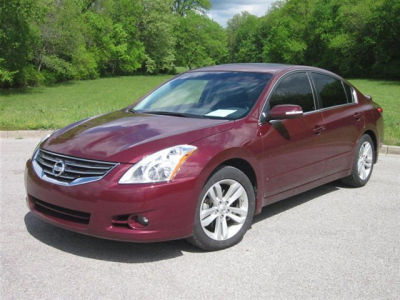 2012 Nissan Altima  3.5 SR