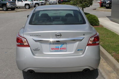 2013 Nissan Altima  2.5