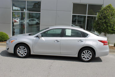 2013 Nissan Altima  2.5