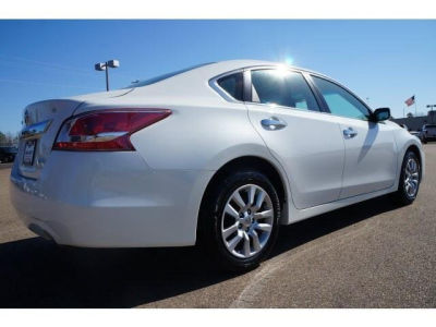 2013 Nissan Altima  S