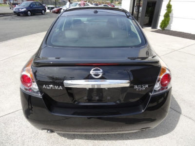 2010 Nissan Altima 3.5 SR