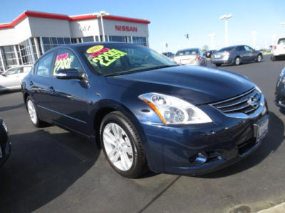 2012 Nissan Altima  3.5 SR