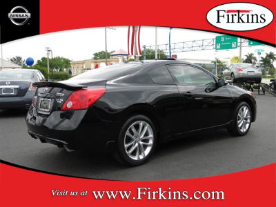 2011 Nissan Altima  3.5 SR