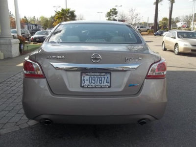 2013 Nissan Altima  S