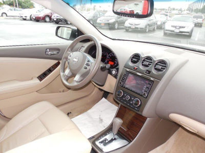 2010 Nissan Altima  2.5 S