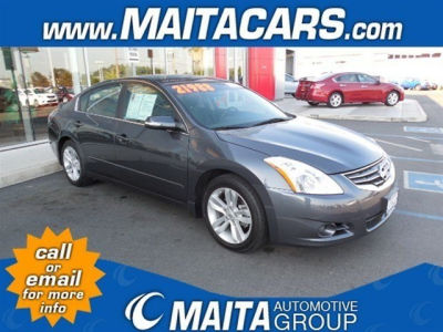 2010 Nissan Altima  3.5 SR