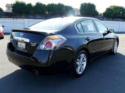 2010 Nissan Altima 3.5 SR