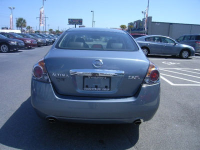 2010 Nissan Altima  2.5