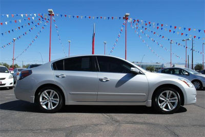 2012 Nissan Altima  3.5 SR