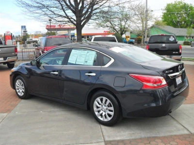2013 Nissan Altima  2.5