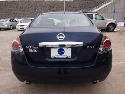 2010 Nissan Altima  2.5 S