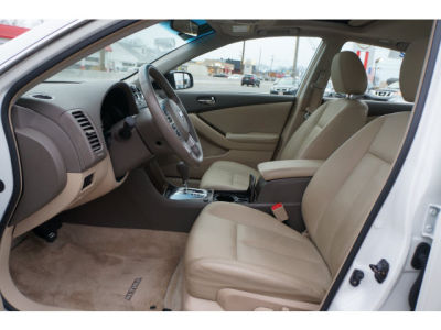 2010 Nissan Altima  2.5 S