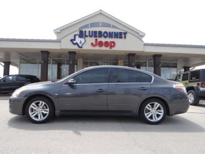 2011 Nissan Altima  3.5 SR