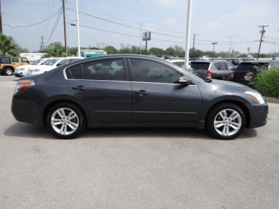 2011 Nissan Altima 3.5 SR
