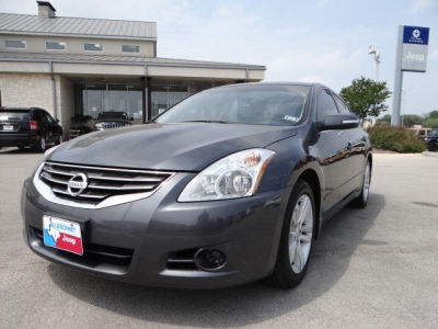 2011 Nissan Altima 3.5 SR