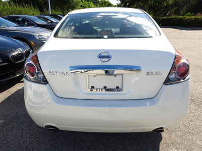 2012 Nissan Altima  2.5 S