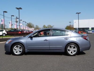 2010 Nissan Altima  3.5 SR