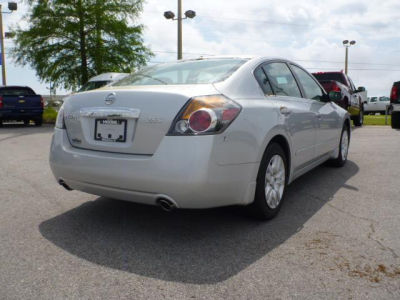2012 Nissan Altima  2.5 S