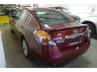 2010 Nissan Altima  3.5 SR