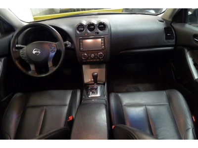 2010 Nissan Altima  3.5 SR