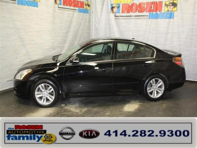 2010 Nissan Altima  3.5 SR