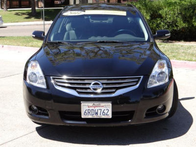 2011 Nissan Altima 3.5 SR