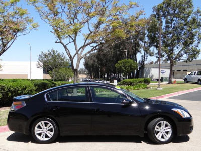 2011 Nissan Altima 3.5 SR