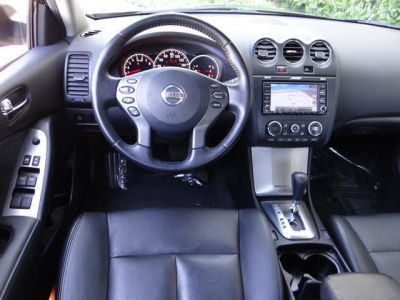 2011 Nissan Altima 3.5 SR