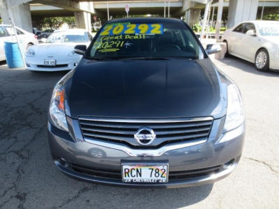 2009 Nissan Altima  3.5 SE
